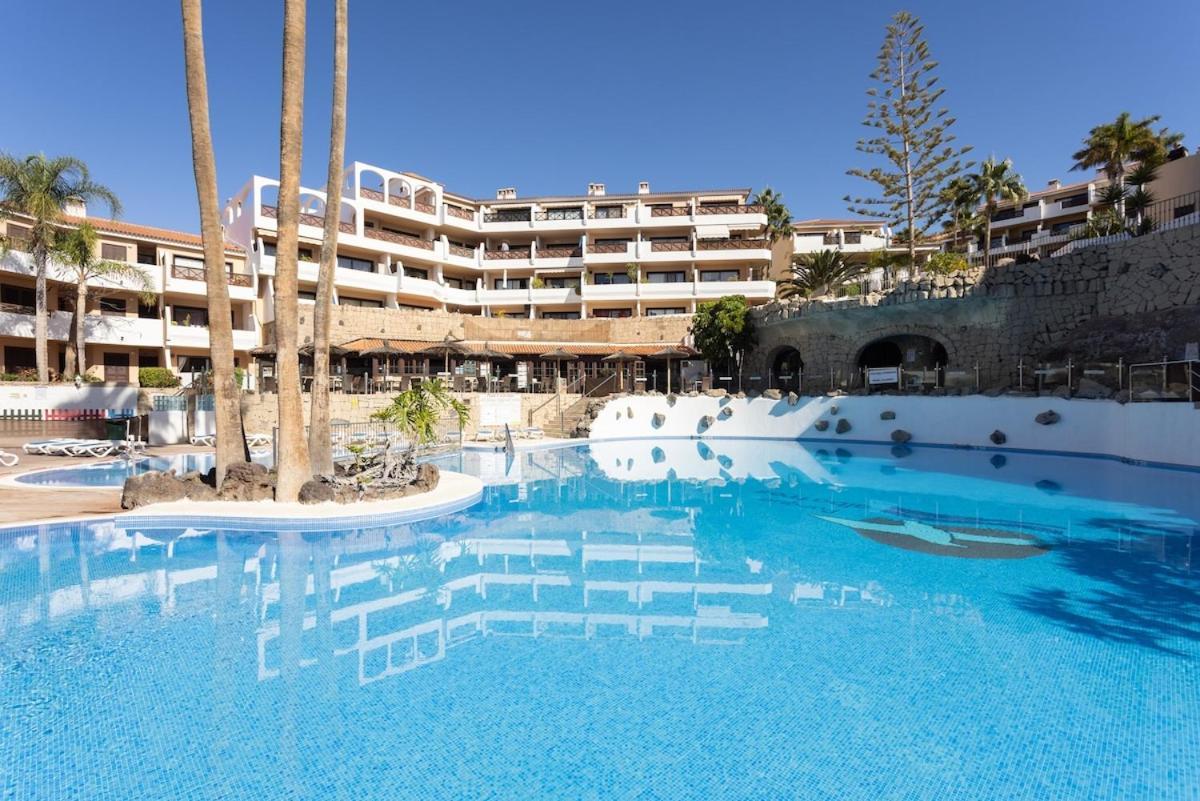 Green Oasis With Pool Access In Amarilla Golf San Miguel de Abona Eksteriør billede